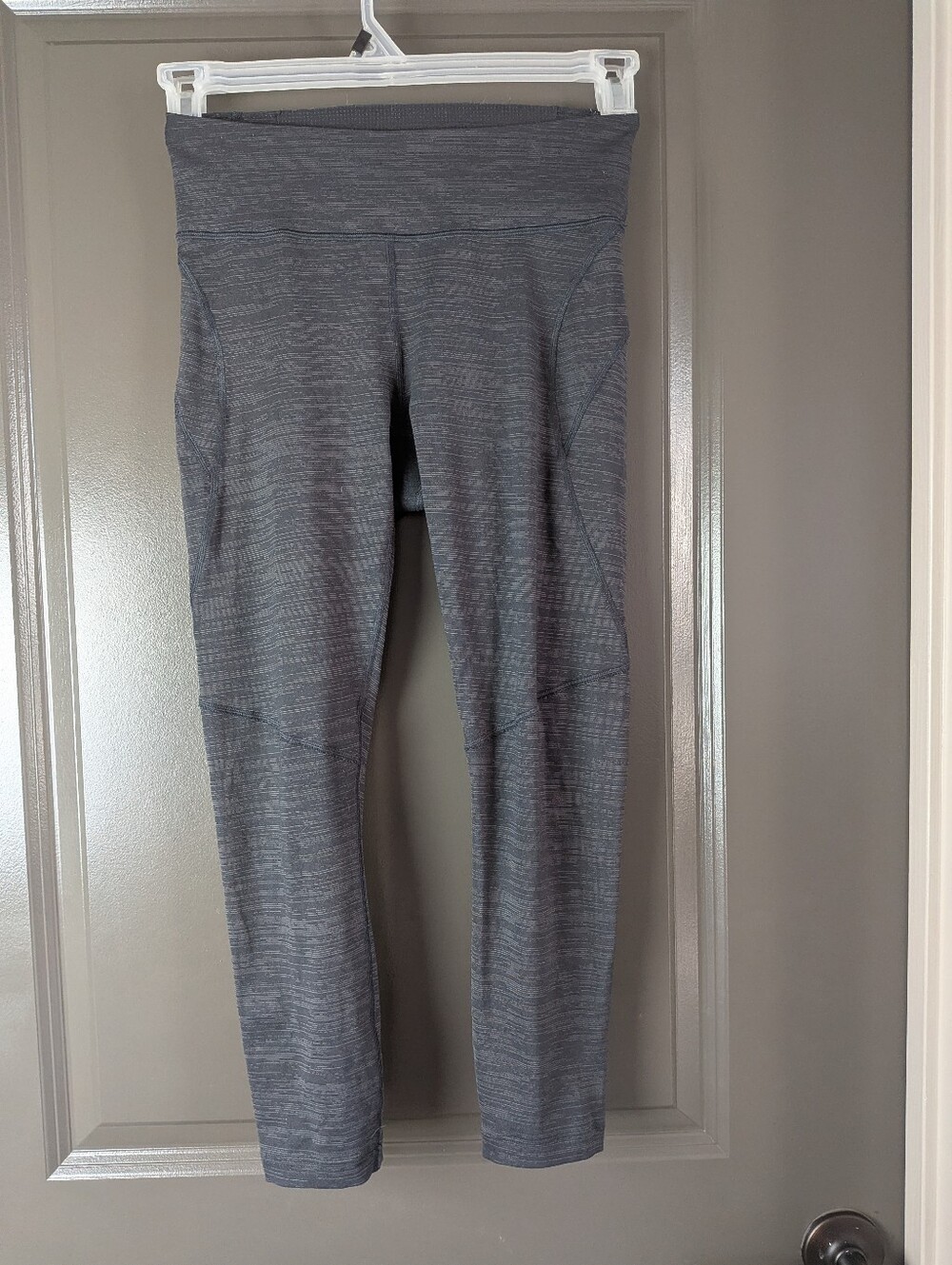 Outdoor Voices Leggings Yoga Pants Women’s Size S Heather Gray Pull On Active